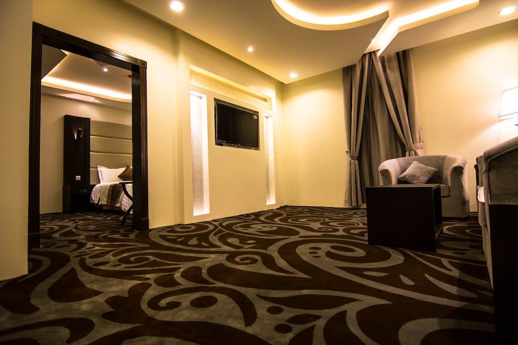 Rest Night Hotel Suites - Al Moroj Riaad Kamer foto